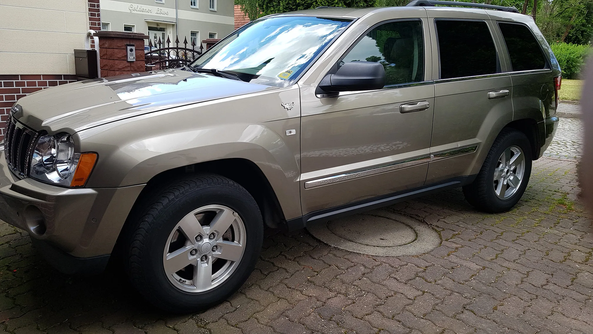 PAJ Stories car Lederhose1